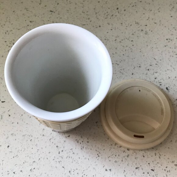 Tumbler w/ Rubber Grip & Lid - Picture 4 of 5